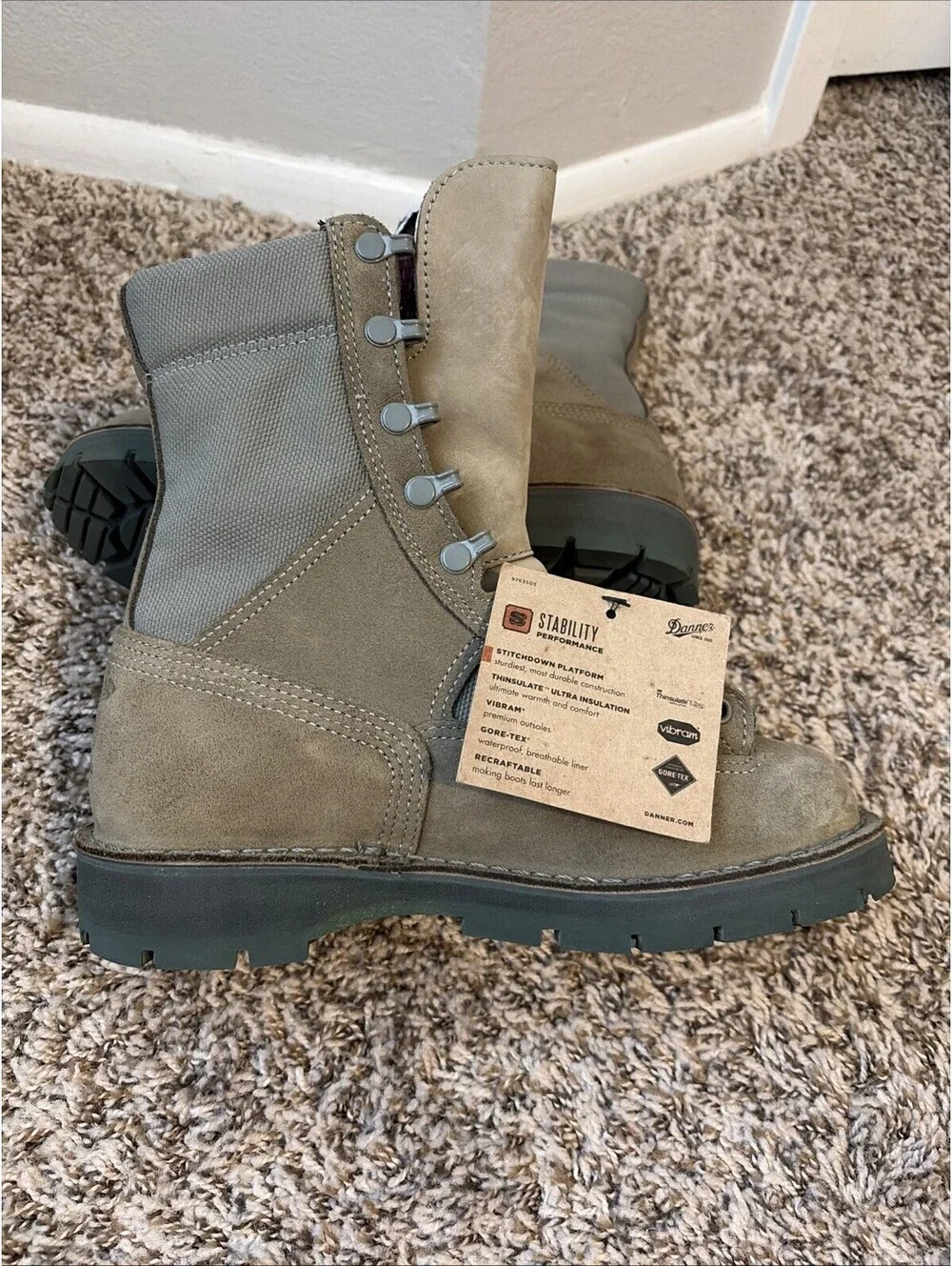 New Danner Sage Green Boots 26063 USAF Military 600G Men’s Size 5 D Made in USA